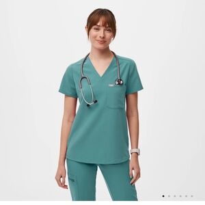 FIGS CATARINA SCRUB TOP - S - HYDROGREEN